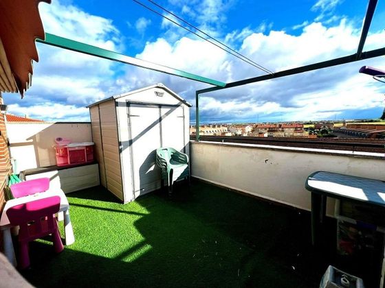 Foto 1 de Àtic en venda a Castellanos de Moriscos de 3 habitacions amb terrassa i garatge
