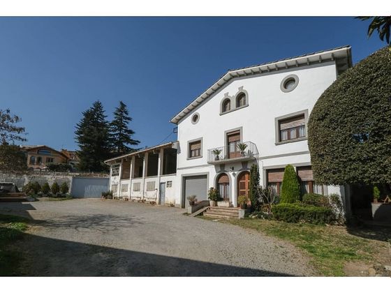 Foto 2 de Casa en venda a Torelló de 7 habitacions amb terrassa i garatge