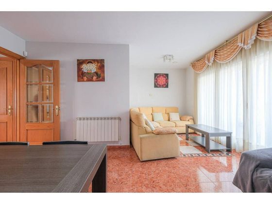 Foto 1 de Casa en venda a Avinyó de 3 habitacions amb terrassa i jardí