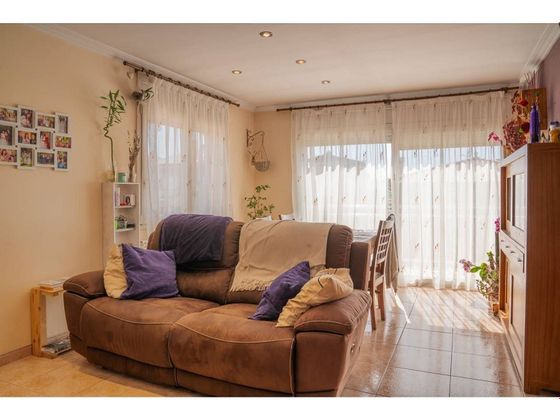 Foto 1 de Casa en venda a calle Dels Pirineus de 4 habitacions amb jardí i calefacció