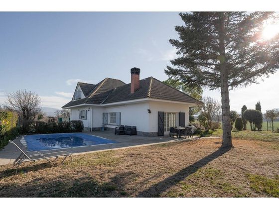 Foto 1 de Casa en venda a Gurb de 4 habitacions amb terrassa i piscina