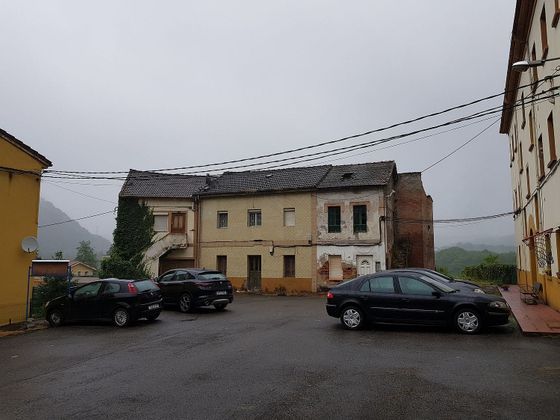 Foto 1 de Casa adossada en venda a Parroquias de Oviedo de 3 habitacions i 250 m²