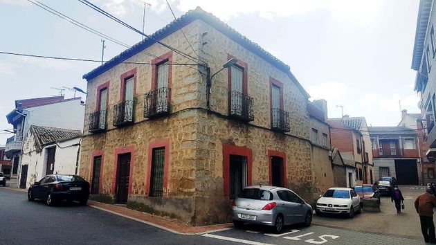 Foto 1 de Casa adossada en venda a calle Remiendos de 5 habitacions amb terrassa i balcó