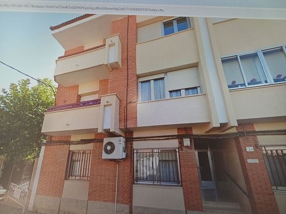Foto 1 de Venta de piso en Mora de 3 habitaciones con terraza y balcón