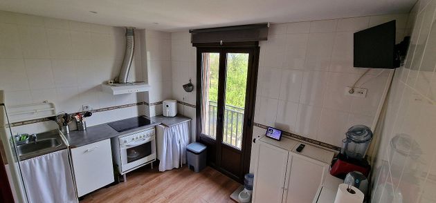 Foto 1 de Pis en venda a Sestao de 3 habitacions amb balcó i calefacció