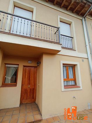 Foto 2 de Casa en lloguer a San Ildefonso de 3 habitacions amb terrassa i garatge