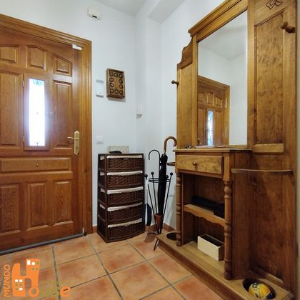 Foto 2 de Xalet en venda a Palazuelos de Eresma de 5 habitacions amb terrassa i piscina