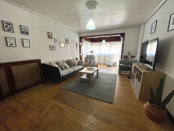 Foto 2 de Venta de piso en Solokoetxe de 4 habitaciones con garaje y calefacción