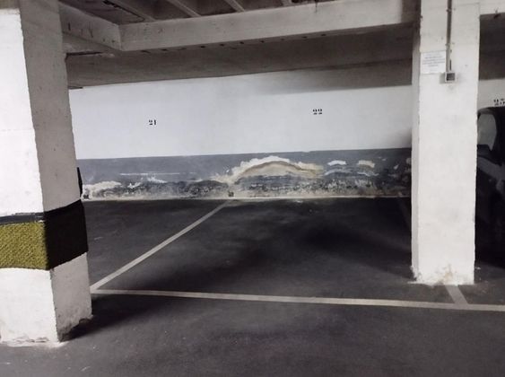 Foto 2 de Garaje en venta en carretera Vizcaína de 27 m²
