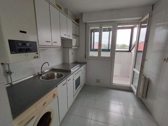 Foto 2 de Piso en venta en Viella-Granda-Meres de 2 habitaciones con terraza y calefacción