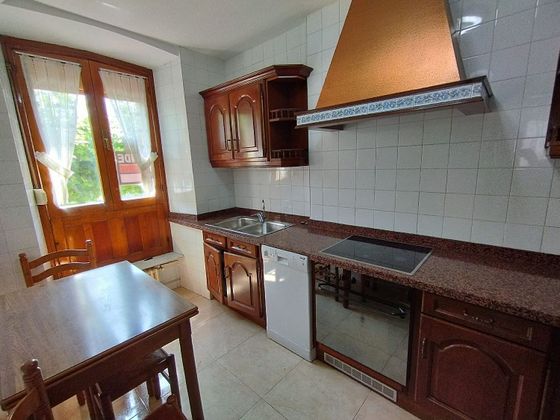 Foto 1 de Piso en venta en Parroquias de Oviedo de 3 habitaciones con calefacción
