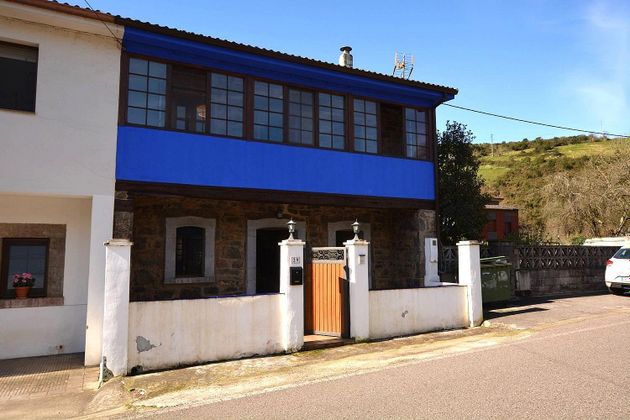 Foto 2 de Casa en venda a Regueras (Las) de 3 habitacions amb terrassa i jardí