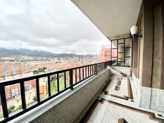 Foto 1 de Piso en venta en calle Begoñako Andra Maria de 4 habitaciones con terraza y calefacción