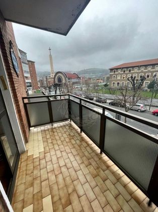 Foto 2 de Pis en venda a San Pedro de Deusto-La Ribera de 3 habitacions amb balcó i calefacció