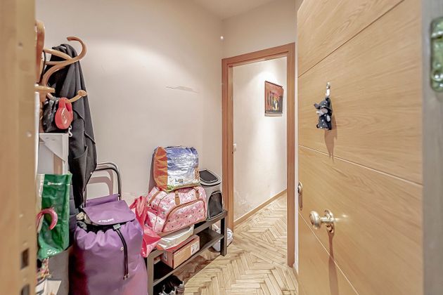 Foto 2 de Venta de piso en Ventas de 3 habitaciones con garaje y aire acondicionado