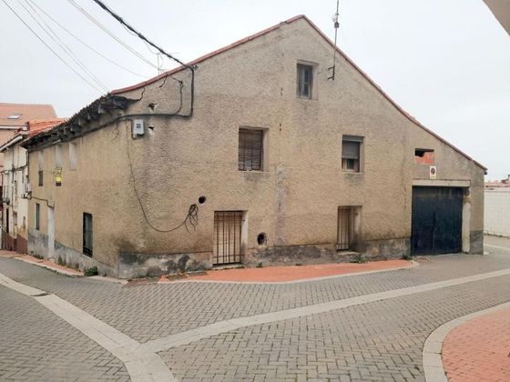 Foto 1 de Venta de casa en Zaratán de 8 habitaciones con garaje y calefacción