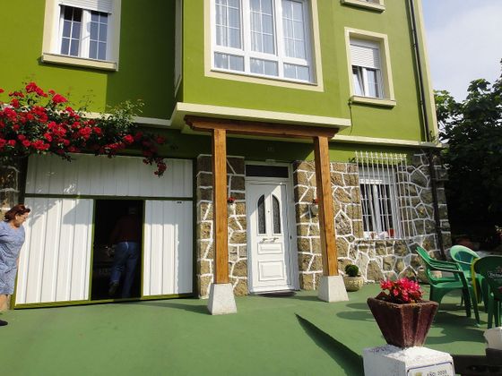 Foto 1 de Venta de chalet en Valdenoja - La Pereda de 5 habitaciones con terraza y garaje