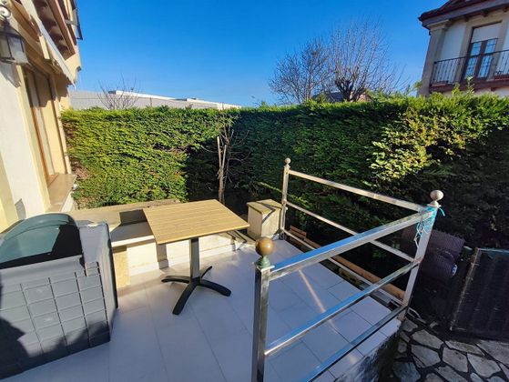 Foto 1 de Casa adossada en venda a Valdenoja - La Pereda de 3 habitacions amb terrassa i jardí