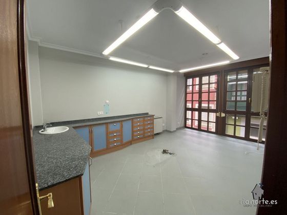 Foto 1 de Venta de piso en calle Manuel Caso de la Villa de 2 habitaciones con calefacción y ascensor