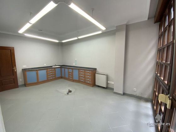 Foto 2 de Venta de piso en calle Manuel Caso de la Villa de 2 habitaciones con calefacción y ascensor