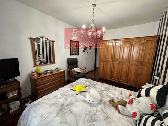 Foto 2 de Piso en venta en San Roque - As Fontiñas de 4 habitaciones con garaje y balcón