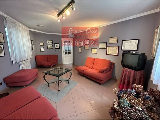 Foto 1 de Pis en venda a Centro - Recinto Amurallado de 9 habitacions amb garatge i balcó