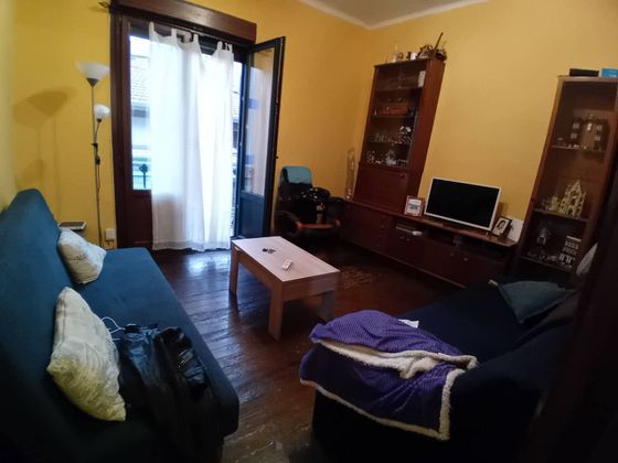 Foto 2 de Piso en venta en Santutxu de 2 habitaciones con balcón y calefacción
