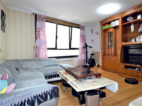Foto 1 de Pis en venda a Bagatza - San Vicente de 3 habitacions amb garatge i balcó