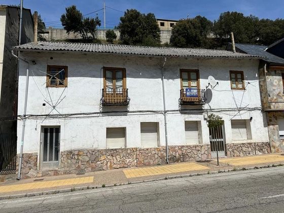 Foto 2 de Casa en venda a Torre del Bierzo de 4 habitacions i 231 m²