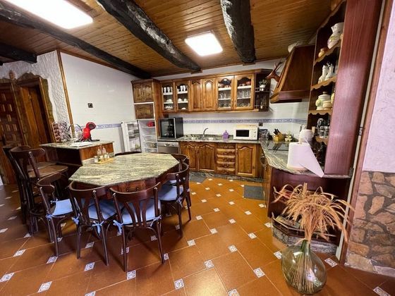 Foto 1 de Casa en venda a Vega de Espinareda de 3 habitacions amb terrassa i calefacció
