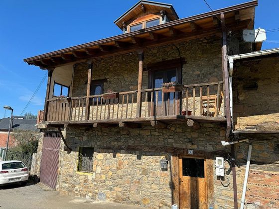 Foto 2 de Casa rural en venda a Arganza de 3 habitacions amb terrassa i garatge