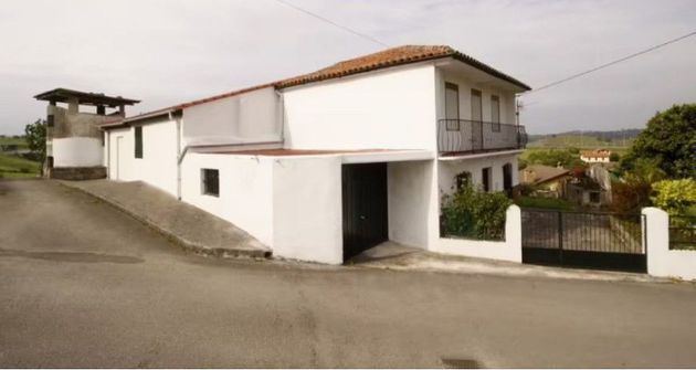 Foto 2 de Casa en venda a San Vicente de la Barquera de 4 habitacions amb terrassa i garatge