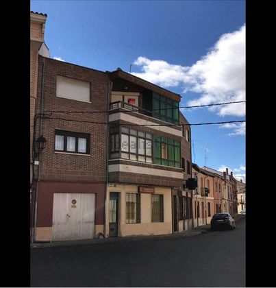 Foto 1 de Piso en venta en Villarramiel de 3 habitaciones con terraza y garaje