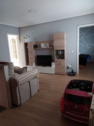 Foto 2 de Casa en venda a El Carmen - Casas del Hogar de 2 habitacions amb aire acondicionat i calefacció