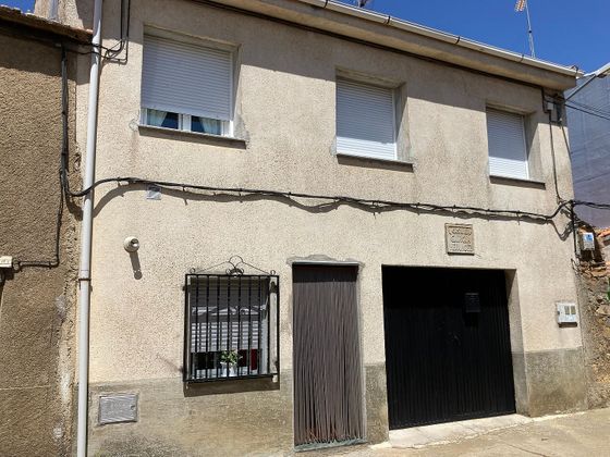 Foto 2 de Casa en venda a Serradilla del Arroyo de 3 habitacions amb garatge i jardí