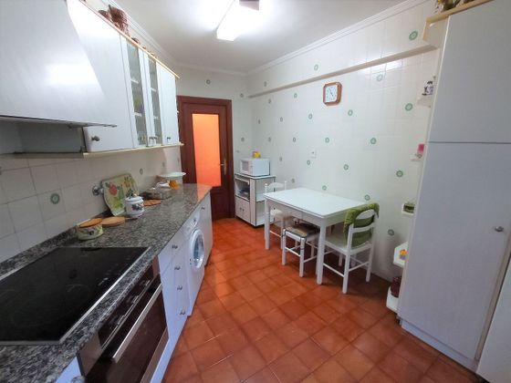 Foto 1 de Pis en venda a calle Landaluce de 3 habitacions amb balcó i calefacció