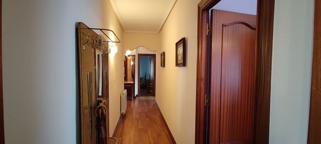Foto 2 de Pis en venda a Llodio de 3 habitacions amb balcó i calefacció