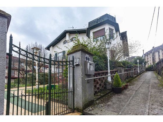 Foto 2 de Casa en venda a calle Zubiaurre Pasealekua de 10 habitacions amb terrassa i garatge