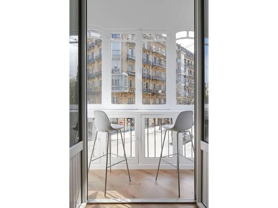 Foto 2 de Pis en venda a calle Urbieta de 3 habitacions amb balcó i aire acondicionat