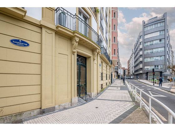 Foto 2 de Pis en venda a calle De Zumalakarregi Hiribidea de 3 habitacions amb balcó i calefacció