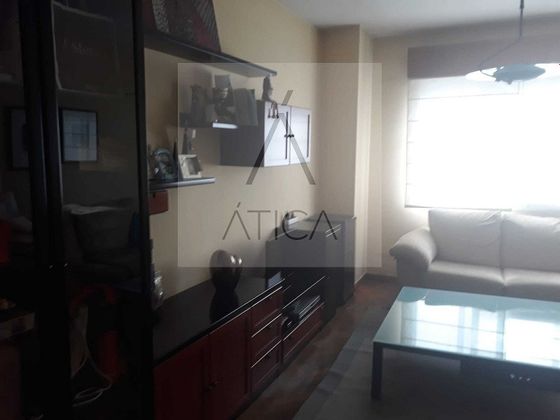 Foto 2 de Pis en venda a calle De Villalpando de 3 habitacions amb terrassa i piscina