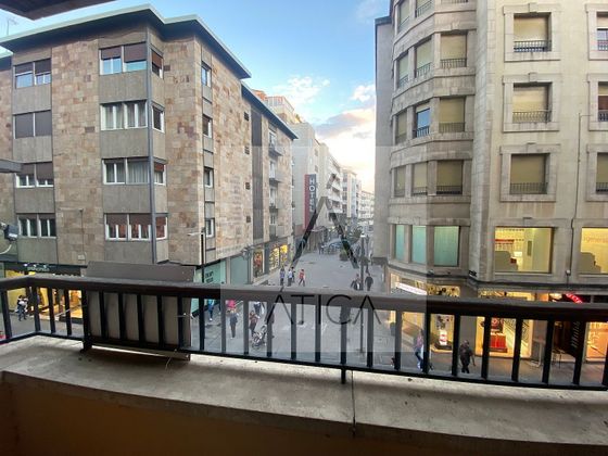 Foto 2 de Pis en venda a Centro - Casco Antiguo de 5 habitacions amb terrassa i garatge