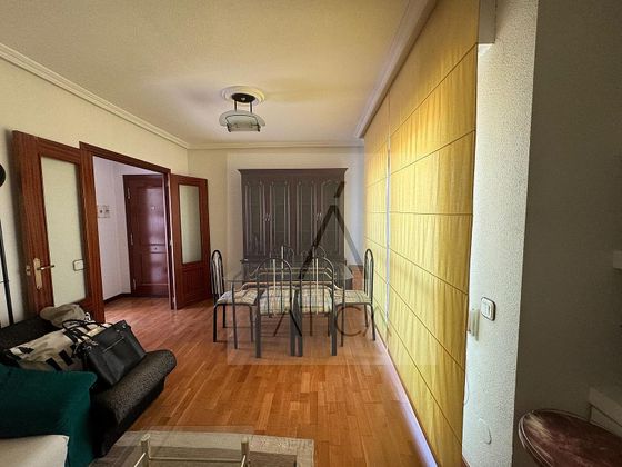Foto 1 de Ático en venta en calle De San Blas de 2 habitaciones con terraza y calefacción