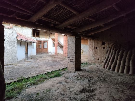 Foto 1 de Casa en venda a Quintana del Marco de 2 habitacions i 395 m²