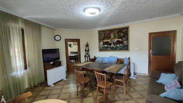 Foto 2 de Venta de casa en Destriana de 5 habitaciones y 416 m²