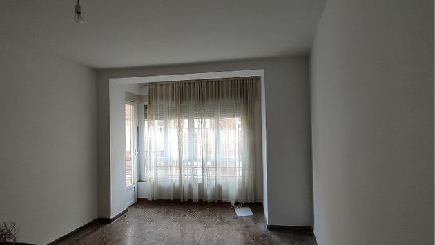 Foto 1 de Pis en venda a Bañeza (La) de 3 habitacions amb terrassa i garatge