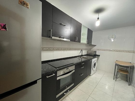 Foto 1 de Piso en venta en Bañeza (La) de 2 habitaciones con terraza y garaje