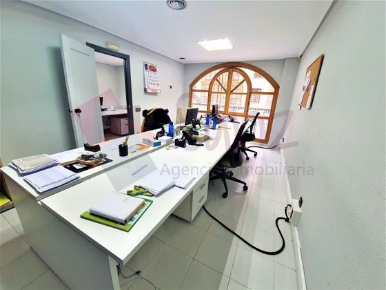 Foto 2 de Alquiler de oficina en Centro - Logroño con aire acondicionado y ascensor