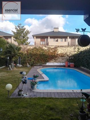 Foto 1 de Casa en venda a Cabrerizos de 4 habitacions amb terrassa i piscina