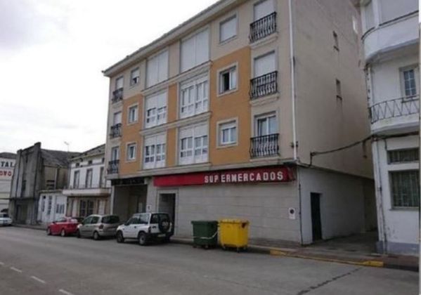 Foto 2 de Venta de local en avenida De Viveiro de 515 m²